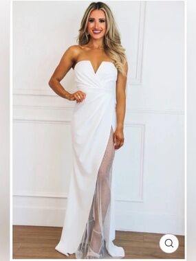 Bella & Bloom Boutique Lala Strapless Embellished Slit Maxi Dress – White | M